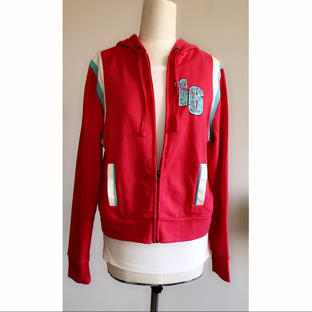 *NWT* No Boundaries Sweatshirt